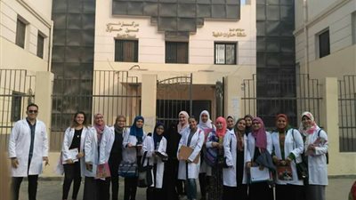 «طلاب طب حلوان».. في زيارات ميدانية للمراكز الصحية بحلوان (صور)