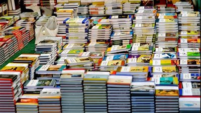 معرض الكتاب ينفي علاقته بإعلان المتطوعين بمقابل مادي في «فيس بوك»