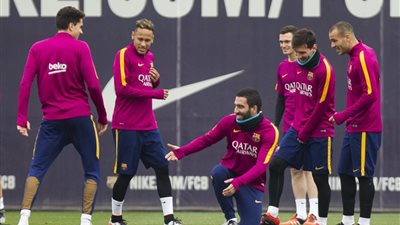 برشلونة يتسلح بـ18 لاعبا في موقعة أتلتيكو مدريد
