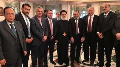 عضو مجلس سموحة يهنئ الأقباط بكاتدرائية الإسكندرية (صور)