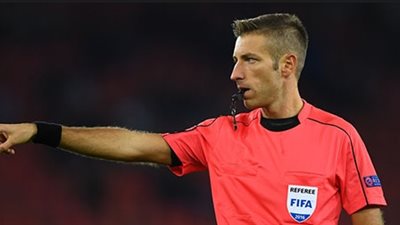 طاقم الحكام الإيطالي لمباراة القمة يصل القاهرة