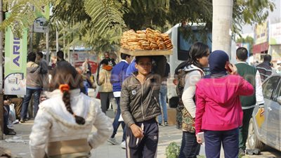 بالصور.. في معرض الكتاب «الأكل بيجمعنا»