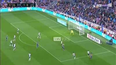 برشلونة يواصل تربعه على قمة الليجا بثلاثية أمام ليفانتي (فيديو)