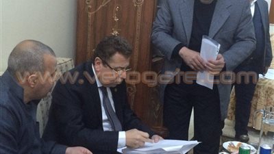 «بدراوي» يلتقي رئيس النقابات المستقلة لبحث «الخدمة المدنية»