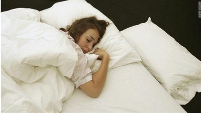 السمنة والأرق سبب تأخر الحمل عند النساء