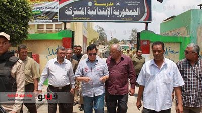 بالصور.. محافظ دمياط يتفقد أعمال التطوير بنادي الزرقا والكوبري العلوي