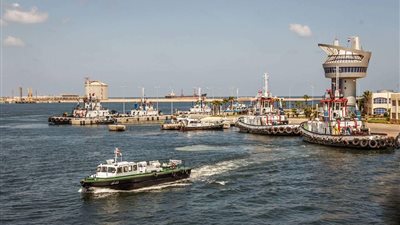 تداول 23 سفينة بميناء دمياط في 24 ساعة