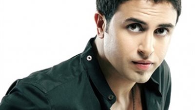 «شويرى» فى باريس لقضاء عيد رأس السنة