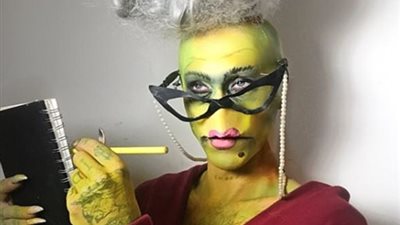 فنان مكياج يحول نفسه إلى شخصية جديدة يوميا لمدة عام (صور)