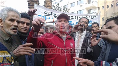 بالفيديو و الصور.. مظاهرة سائقى 