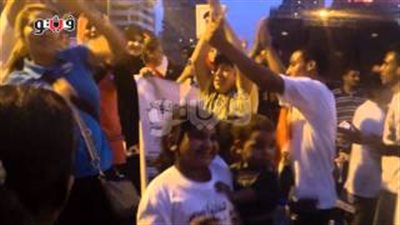 بالفيديو.. رقص لمؤيدي السيسي على أنغام 