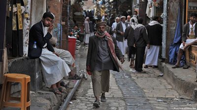 هيومن رايتس ووتش تتهم الحوثيين بمصادرة أغذية متجهة إلى تعز