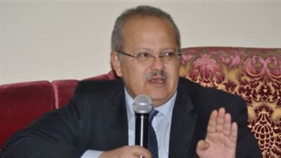 «الخشت»: دورات تدريبية للعاملين بجامعة القاهرة