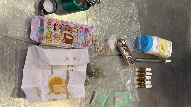 المضبوطات بحوزة رجال