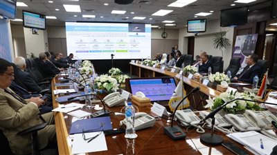 الحكومة تناقش اليوم مستهدفات وثيقة ملكية الدولة في قطاع الصناعة بحضور النواب 