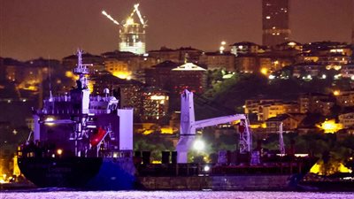 ليس قمحا مسروقا.. شركة تركية تكشف تفاصيل السفينة المحملة بالحبوب في ميناء لبنان 