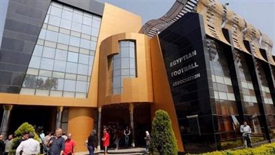 دولارات الخواجات.. 100 مليون جنيه مصري فاتورة الأجانب في اتحاد الكرة
