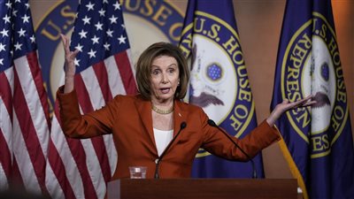 واشنطن تلعب بالنار.. بيلوسي تصر على زيارة جزيرة تايوان.. وبكين تحرك قطعها العسكرية.. ومخاوف من اندلاع حرب عالمية