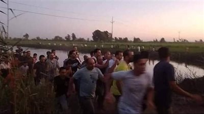 أنقذ نجل شقيقه.. انتشال جثة شاب من ترعة في الدقهلية 
