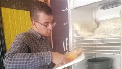 غلق 60 منشأة مخالفة وإعدام 1.5 طن أغذية بالدقهلية