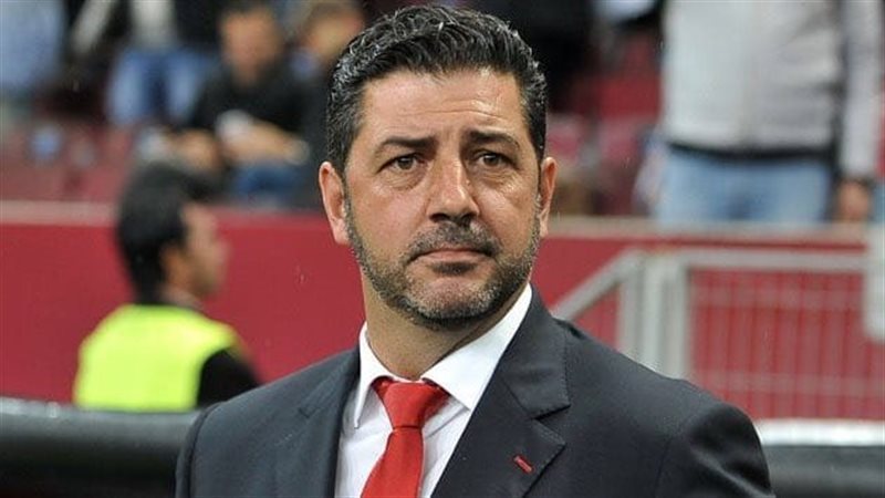 روي فيتوريا المدير