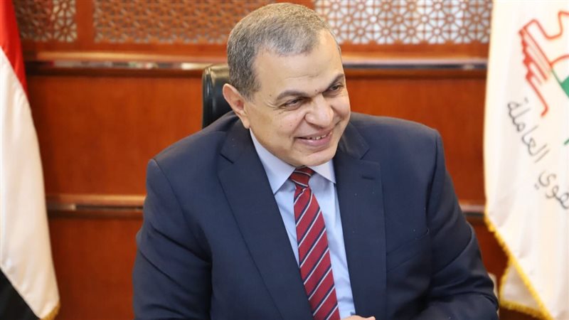 وزير القوي العاملة