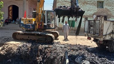 ضمن حملة تطهير الترع.. محافظ المنوفية يتابع جهود الوحدات المحلية