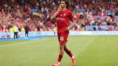 بصناعة محمد صلاح.. أرنولد يحرز الهدف الأول لـ ليفربول في مانشستر سيتي