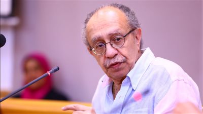 عصام السيد: المسرح الجامعي مؤثر.. ولينين الرملي نقطة تحول في مسيرتي