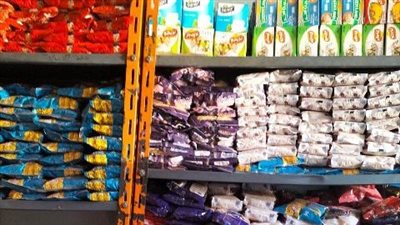 حملة تموينية مفاجئة بمدينة العاشر من رمضان بالشرقية