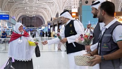 انطلاق موسم العمرة للعام الهجري الجديد.. والمدينة المنورة تستقبل الدفعة الأولى