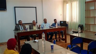 القوى العاملة تنظم ندوة حول دور التدريب المهني في توفير فرص عمل بالوادي الجديد