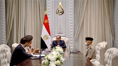  السيسي يكلف بالاستمرار فى تعزيز جهود إنشاء مراكز تجميع الألبان المتطورة.. تدعيمها بوسائل الاختبارات المعملية والتخزين والخدمات البيطرية اللازمة.. تقليل الاعتماد على الاستيراد وتحقيق قيمة مضافة