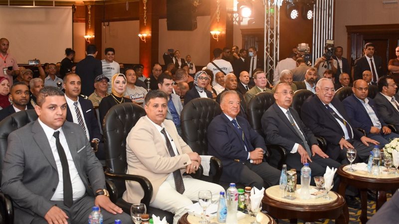 الشريف يفتتح احتفالية