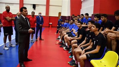 وزير الرياضة يلتقي منتخب مصر للشباب والناشئين للكرة الطائرة