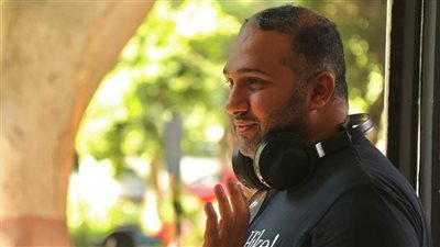 رؤوف عبد العزيز ينتهي من 