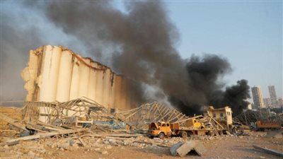 انهيار جزء من صوامع مرفأ بيروت | فيديو