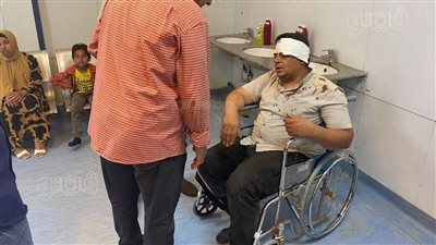 رئيس مدينة الضبعة يتابع الحالة الصحة للمصابين بحادث أتوبيس مطروح | صور 