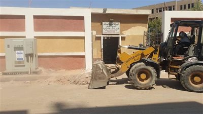 كلبشة سيارات مخالفة ونظافة الشوارع في حملة بالعمرانية| صور