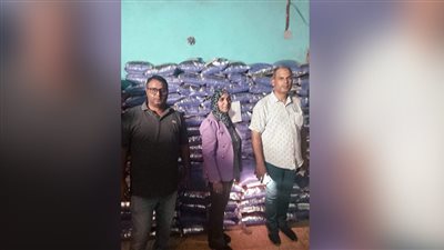 بالأرقام.. ضبطيات سلع مغشوشة داخل مخازن في حملة بالصف | صور