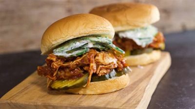 غرامة مالية كبيرة على مسافر في أستراليا بسبب شطيرتين 