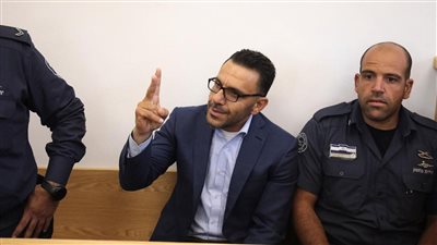 إسرائيل تعتقل محافظ القدس لدى السلطة الفلسطينية عدنان غيث