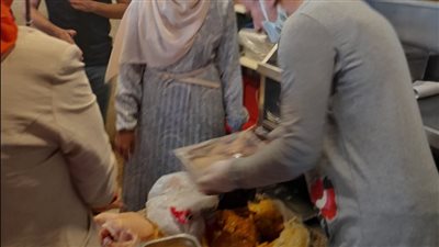 محافظ مطروح: ١١ إنذارا وإعدام ٢٥ كيلو مواد غذائية فاسدة بالمطاعم والفنادق