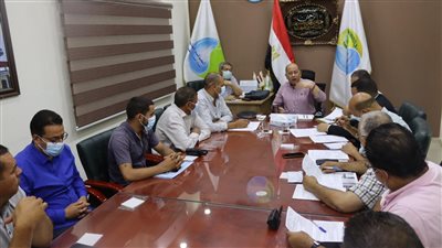 مياه أسيوط: حصر المعدات التي بها أعطال وإعادة تشغيل الورش الفنية 