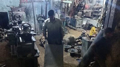 محافظ الشرقية: تشميع 5 ورش خالفت مواعيد عملها 