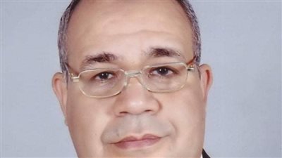 حمدي حسين يتابع امتحانات الدبلوم التربوي بكلية الحاسبات والمعلومات