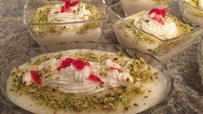 طريقة عمل حلاوة الأرز بالفستق | فيديو