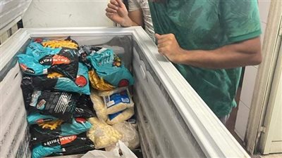 ضبط 5 منشآت سياحية تبيع سلع غذائية للمواطنين بالدقي والعجوزة | صور 