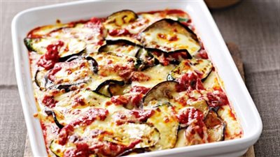 طريقة عمل المسقعة باللحمة المفرومة والبشاميل