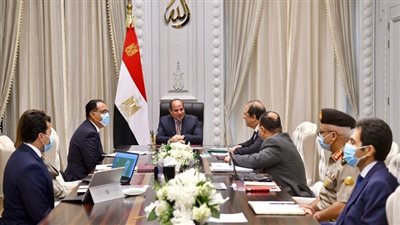 بسام راضي: الرئيس يوجه بأن تتكامل مدينة مصر للألعاب الأولمبية مع المكونات والصروح الرياضية والثقافية الأخرى مثل مدن الخيول العالمية والفنون والثقافة وذلك لتكوين نهج ونسق رياضي ثقافي شامل